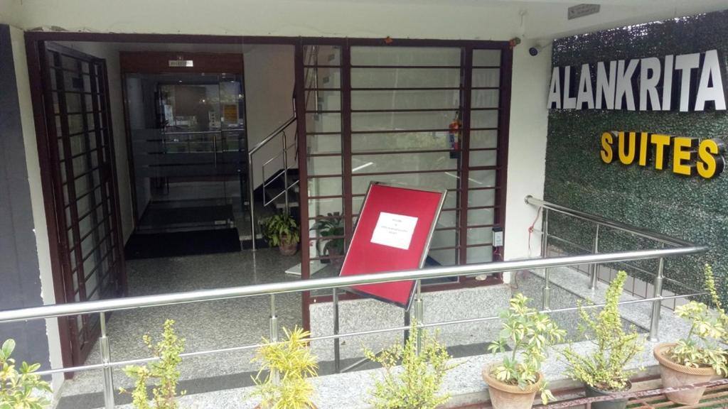 Alankrita Suites & Party Halls 密拉特 外观 照片