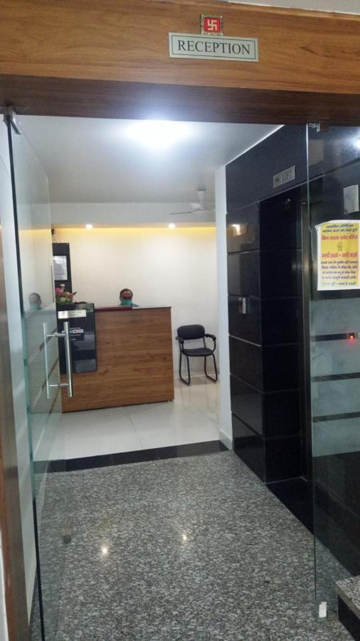 Alankrita Suites & Party Halls 密拉特 外观 照片